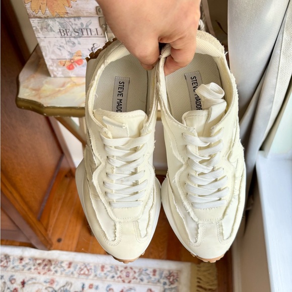 Steve Madden Cream and Tan Athletic Shoes - Picture 5 of 11